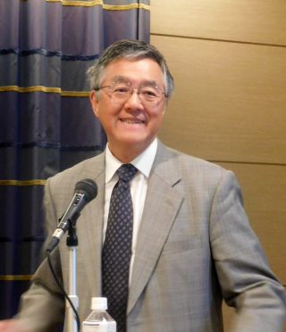 講演する加藤事務所社長